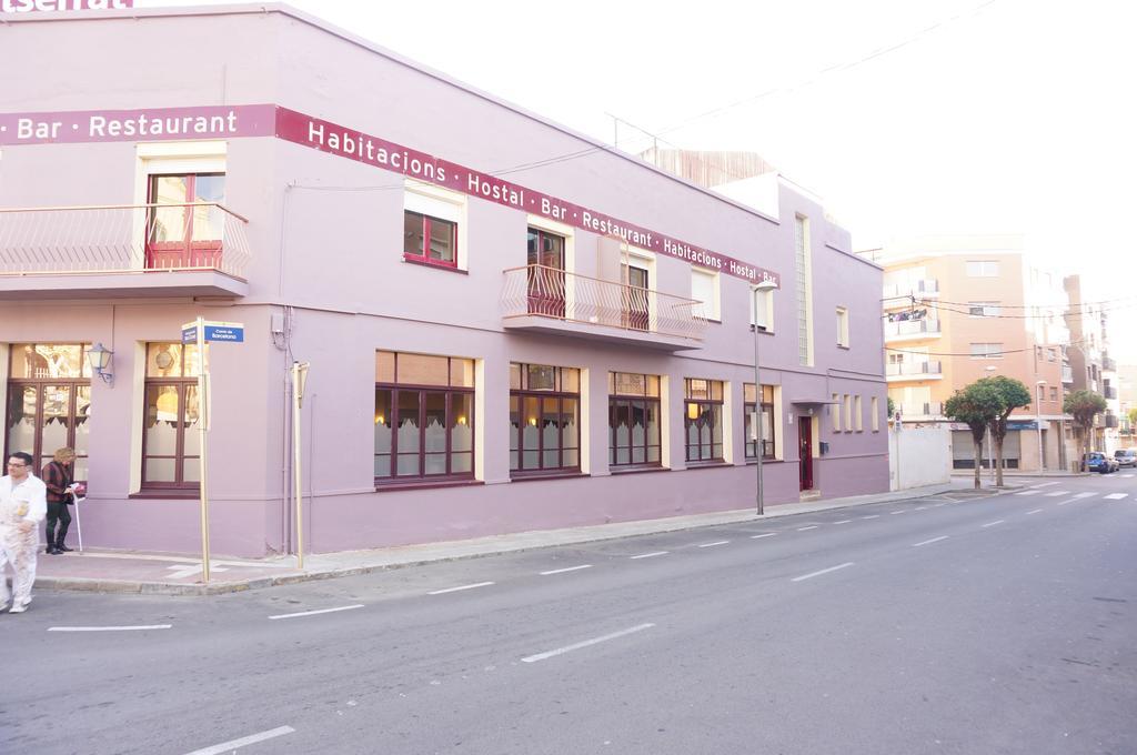 Hostal Fonda Montserrat Cambrils Exterior photo